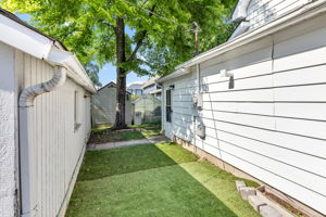  Photo 48