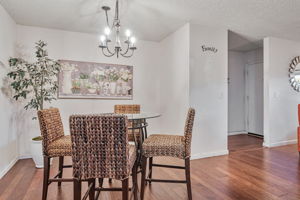 014_247 N Capitol Ave 