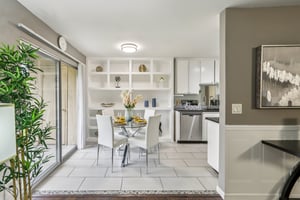 N Capitol Ave 245-S1311-008.jpg