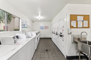 N Capitol Ave 245-1311-905.jpg