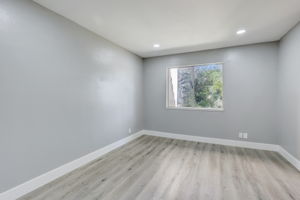 N Capitol Ave-025