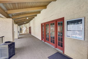 N Capitol Ave-032