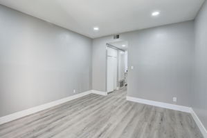 N Capitol Ave-027