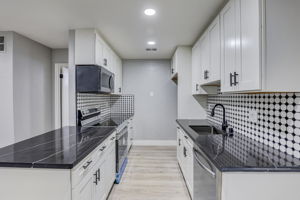 N Capitol Ave-016