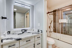 N Capitol Ave-021