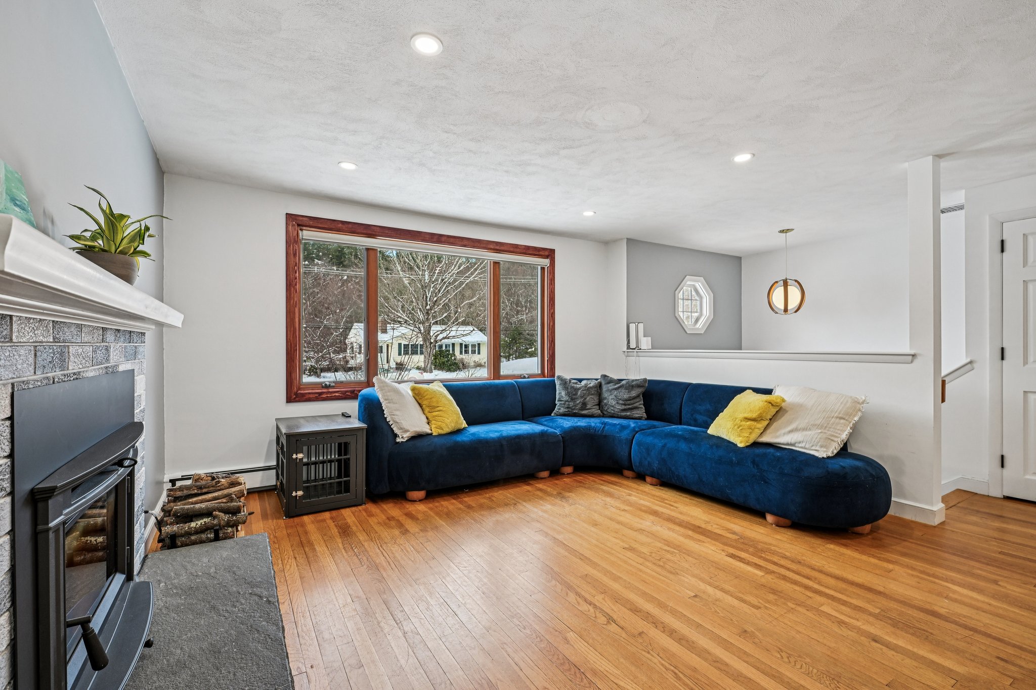 W Acton Rd-S2301-005.jpg