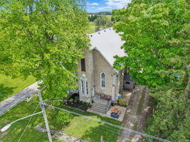  Photo 0