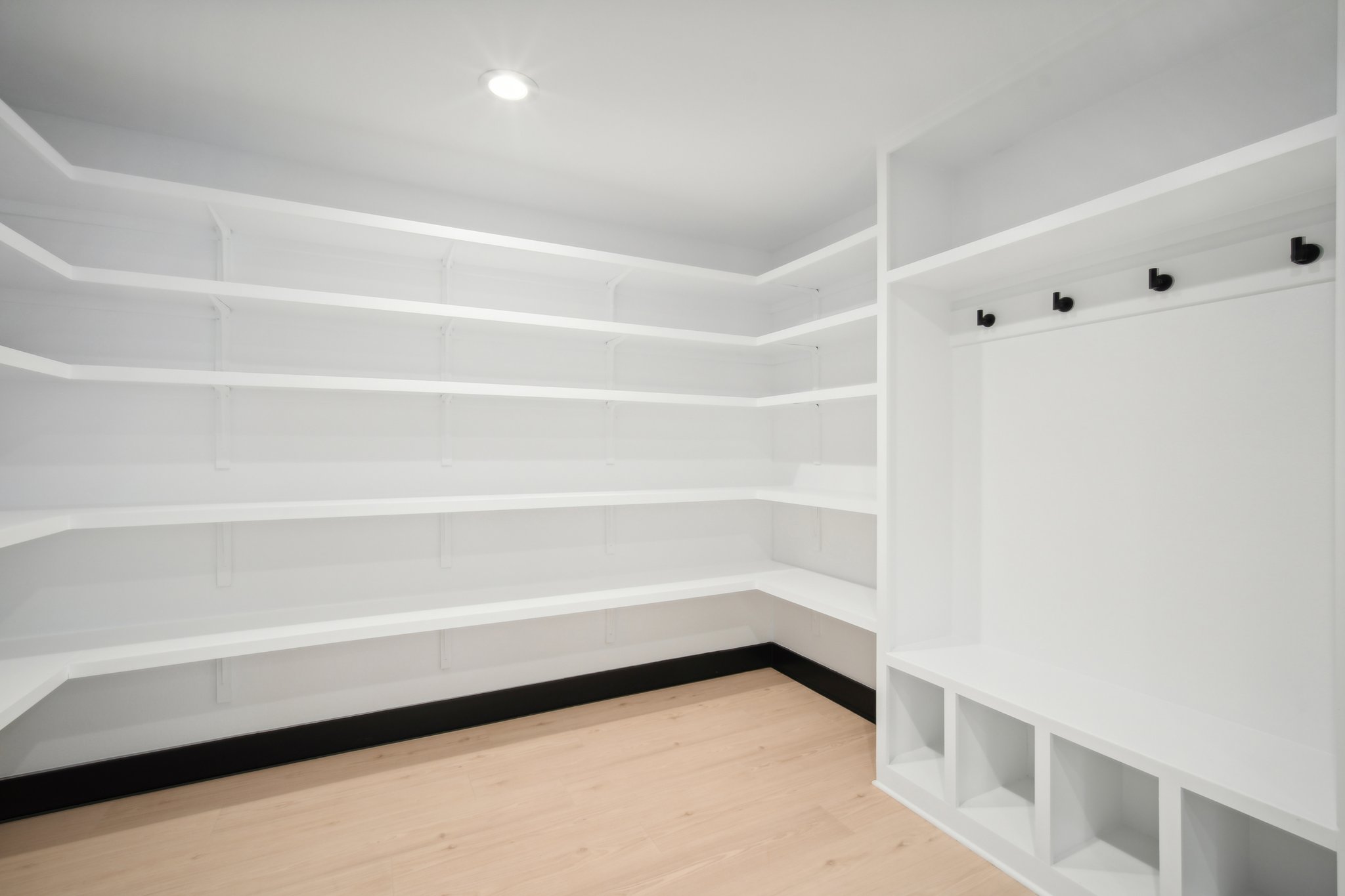 Woodlake Dr-020.jpg