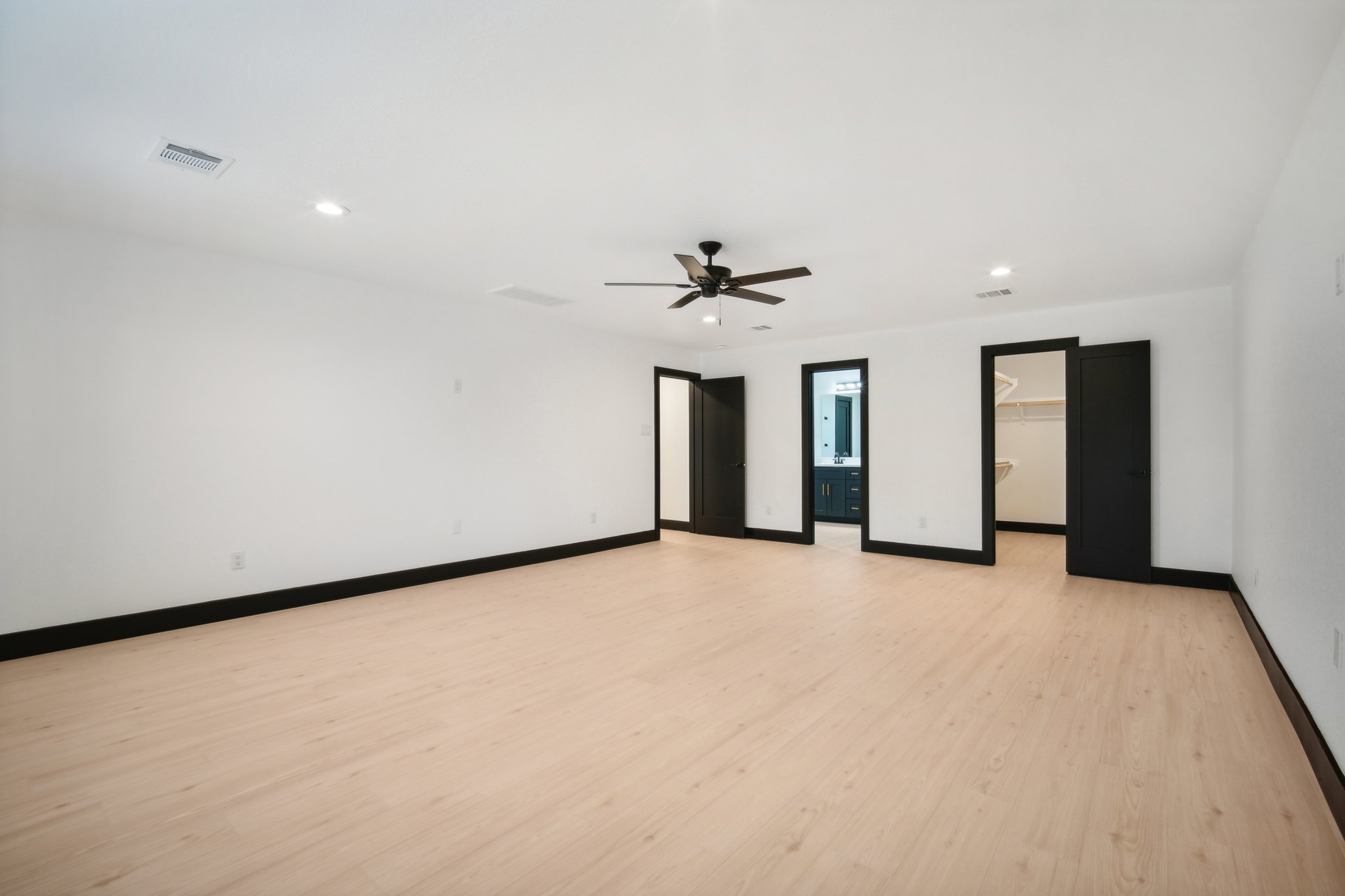 Woodlake Dr-032.jpg