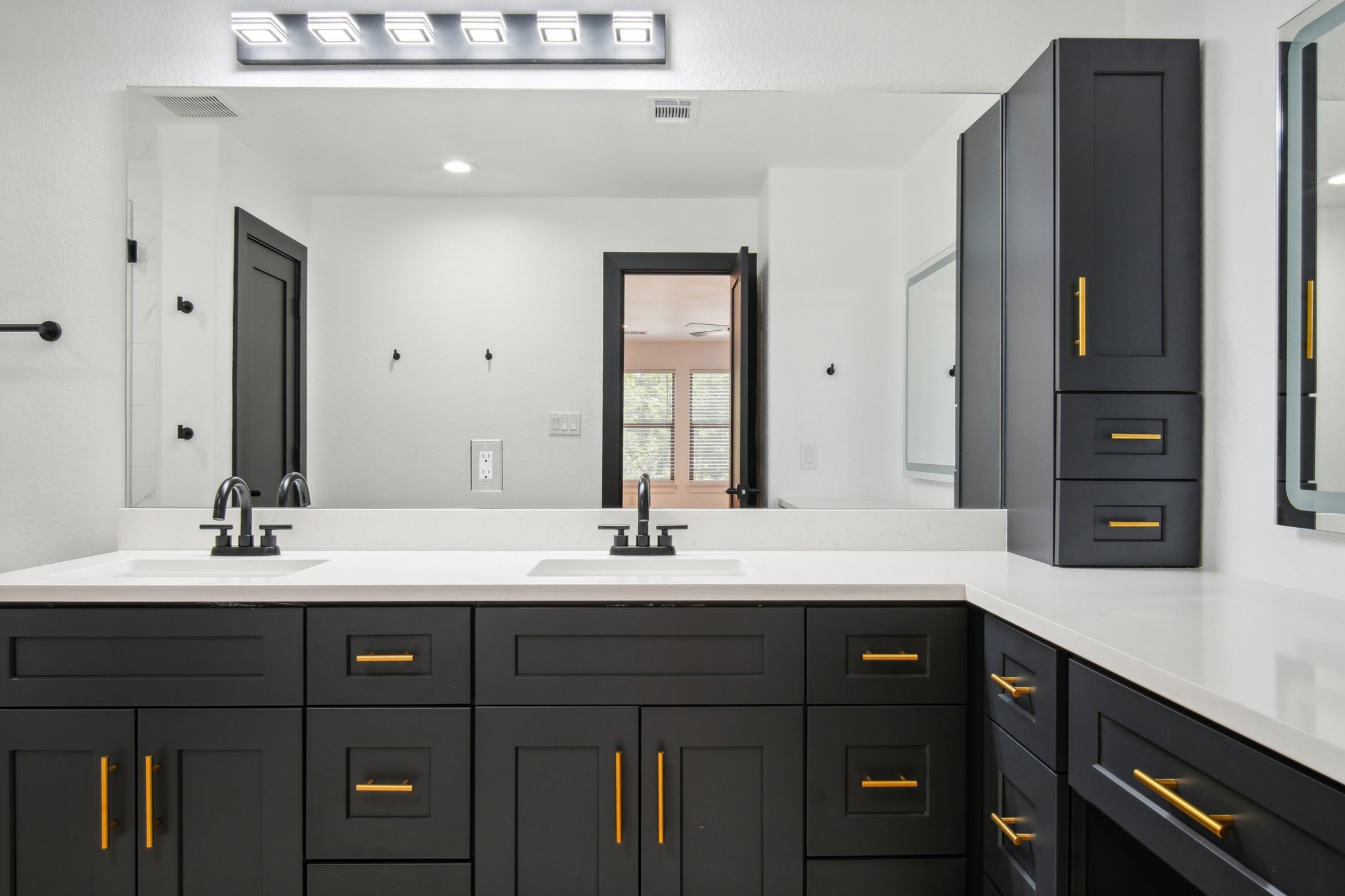 Woodlake Dr-037.jpg