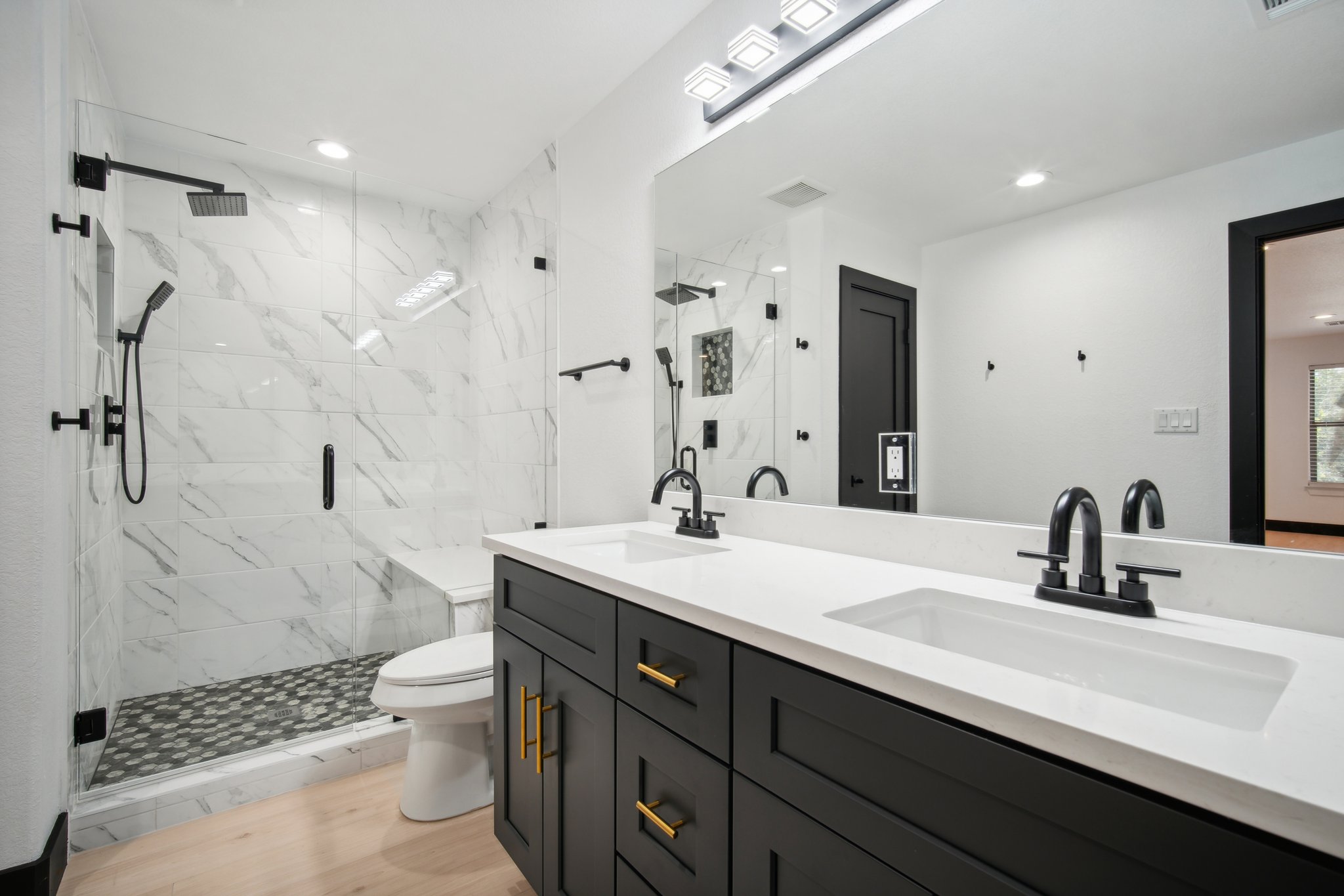 Woodlake Dr-040.jpg