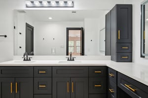 Woodlake Dr-037.jpg