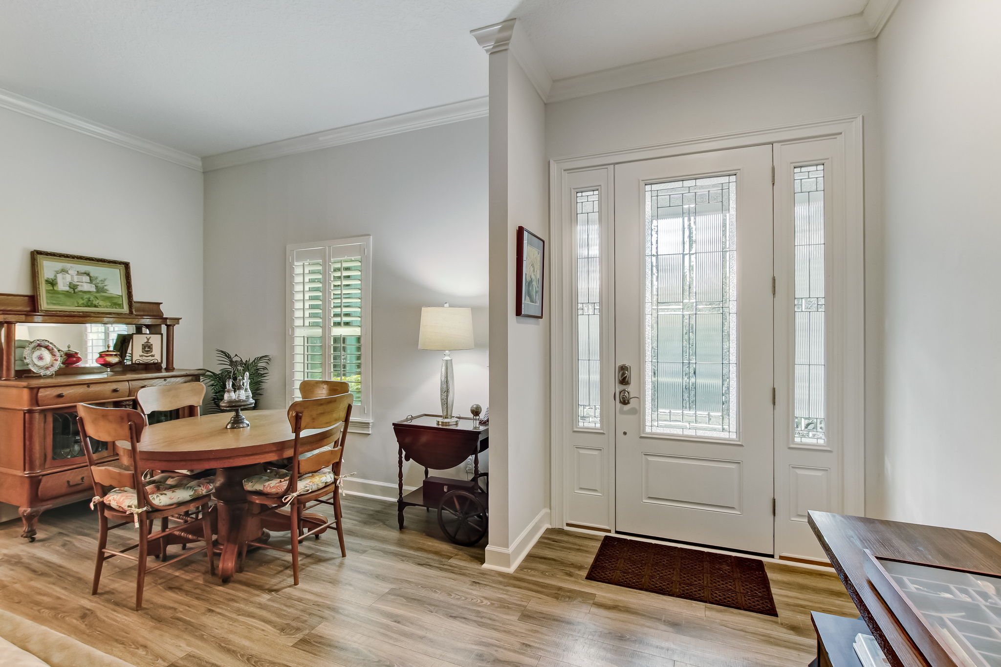 Foyer/Dining Room