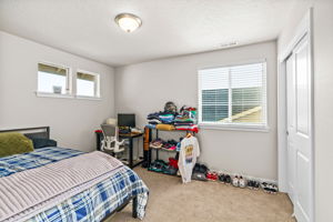  Photo 35