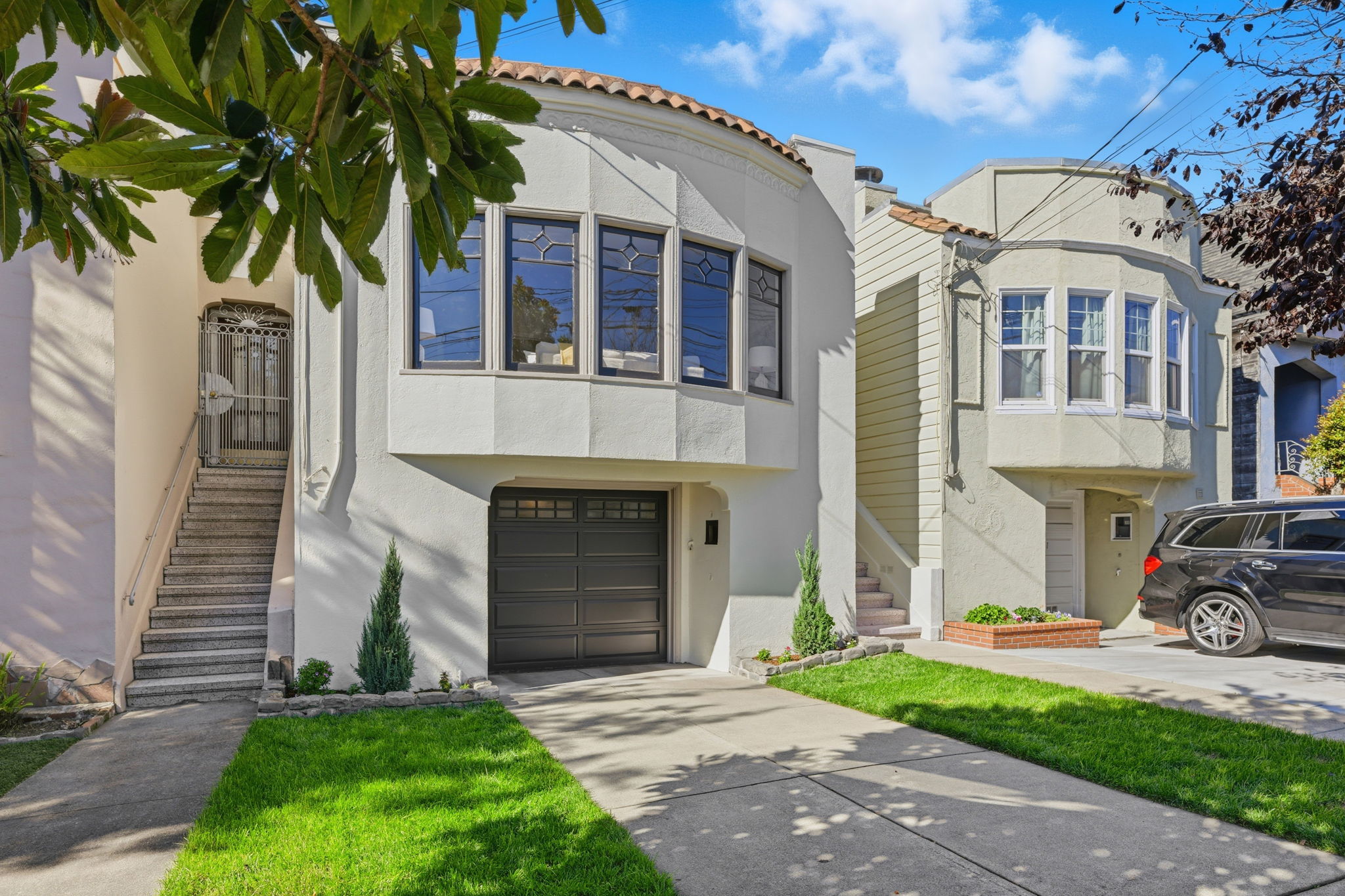 003_F8_2475 18th Ave