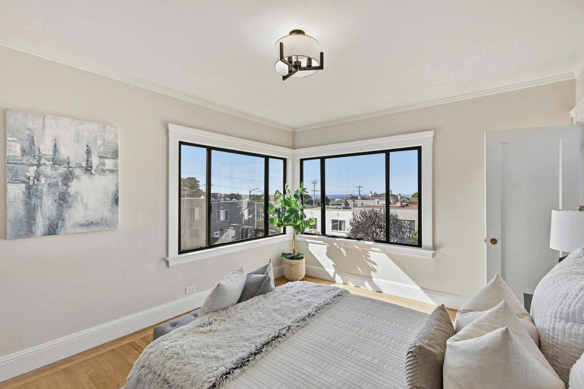 027_F8_2475 18th Ave