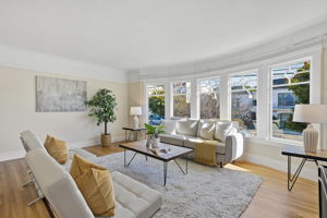 011_F8_2475 18th Ave