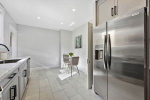 017_F8_2475 18th Ave