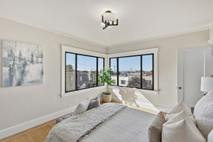 027_F8_2475 18th Ave