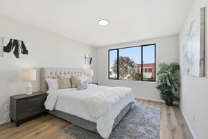 031_F8_2475 18th Ave