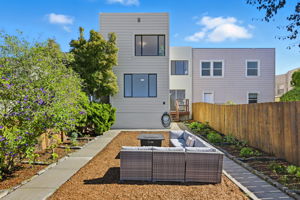 040_F8_2475 18th Ave