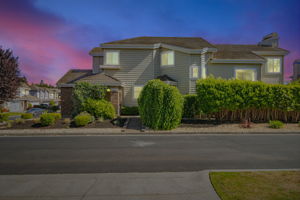  Photo 0