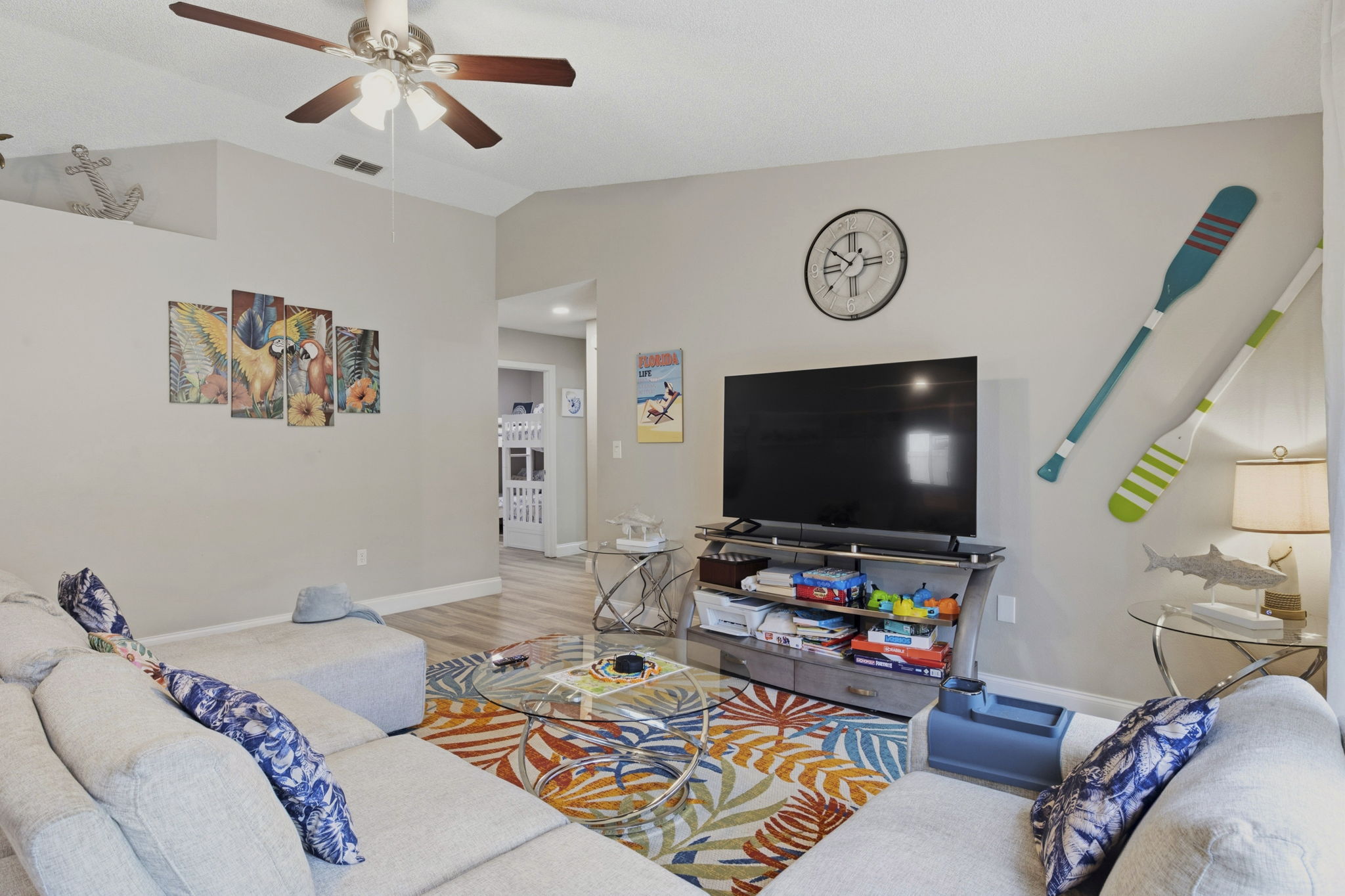 Interiors (22)