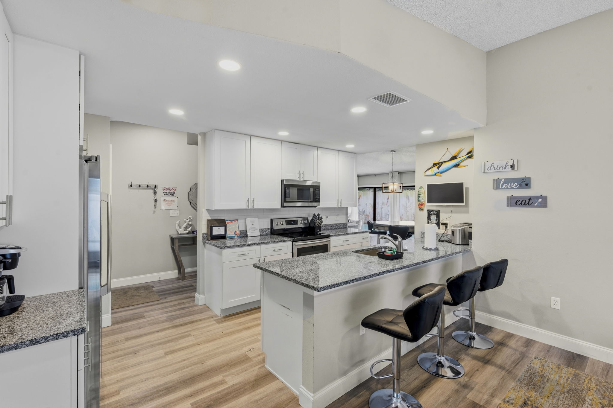 Interiors (34)