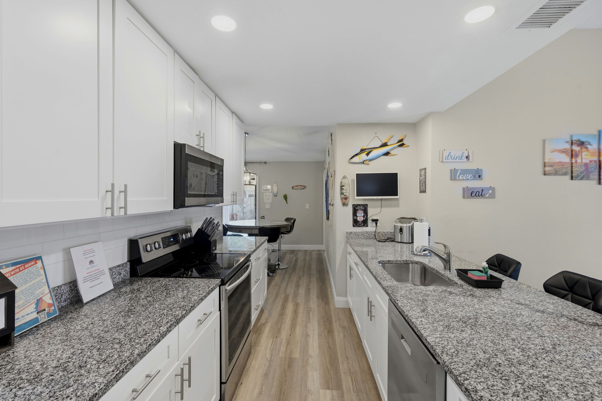 Interiors (35)