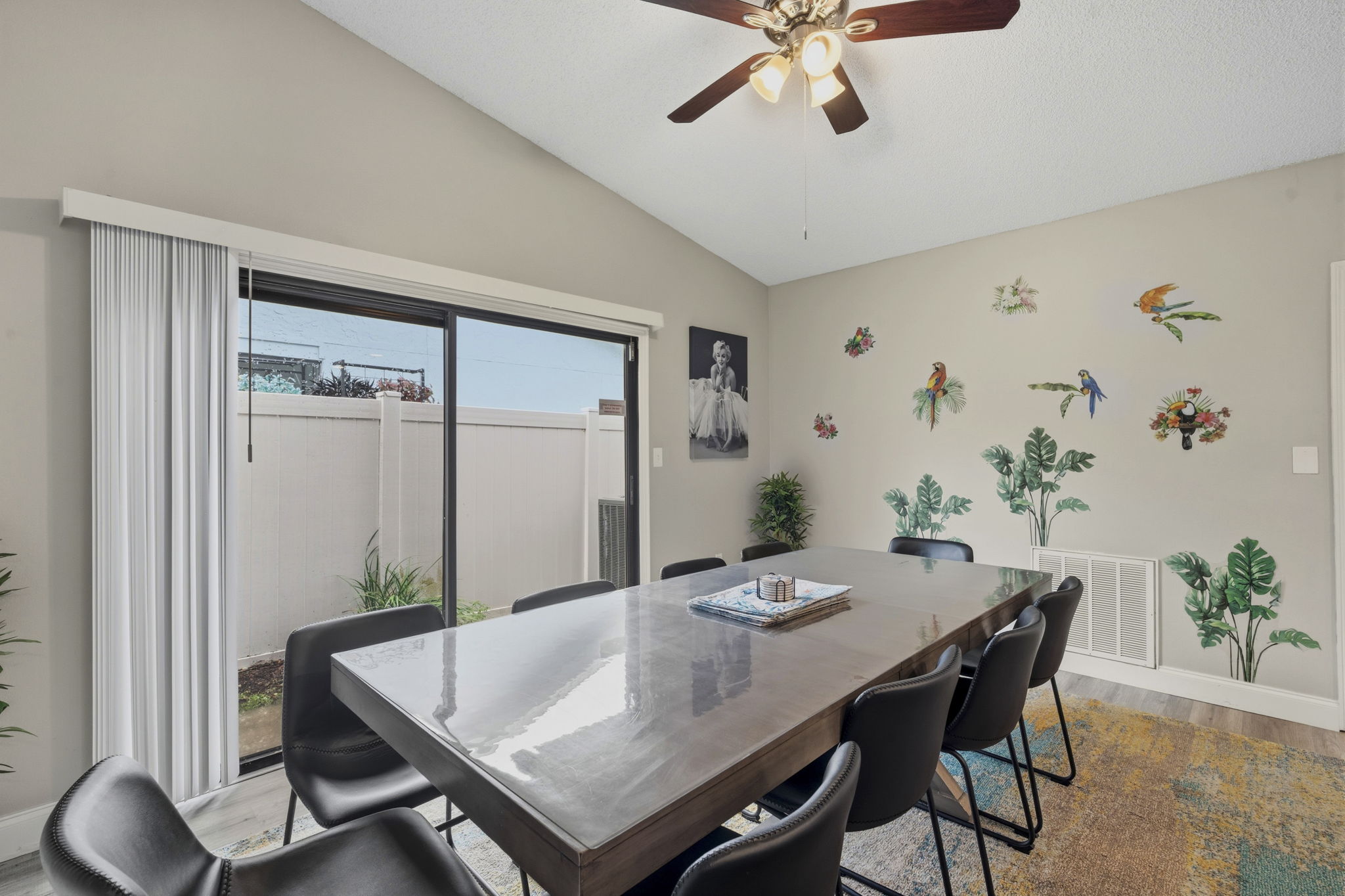 Interiors (38)