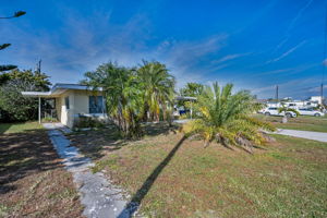 Front Exterior3