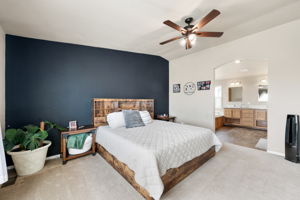 Primary Bedroom (2)