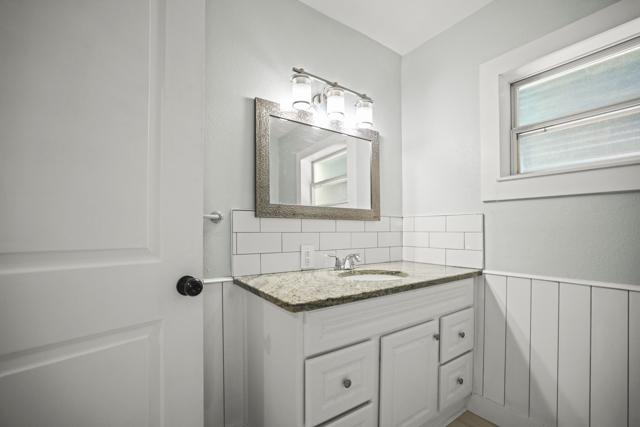 Bathroom 1 - 495A5949