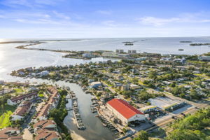 Back Drone - DJI_0001