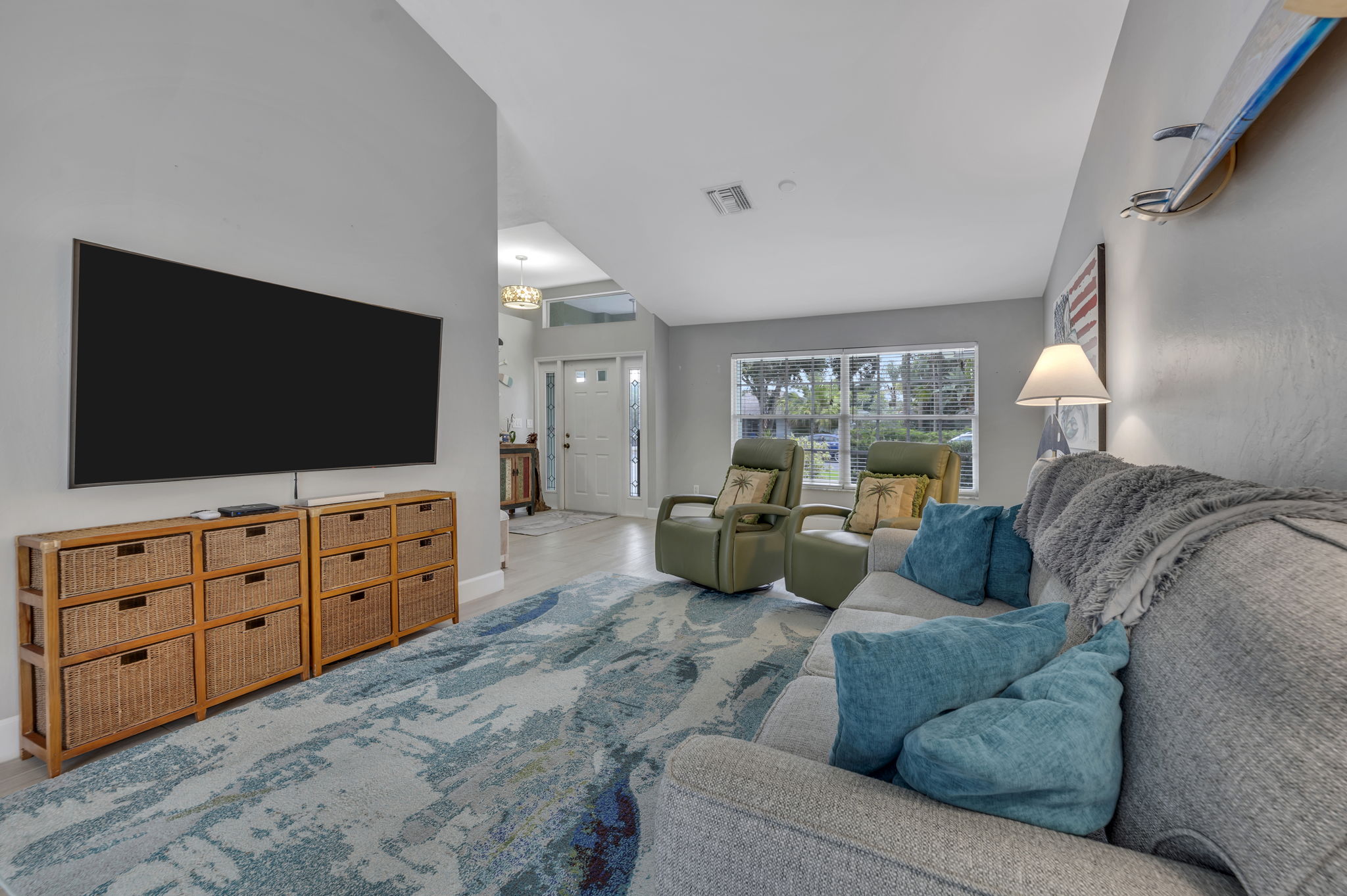 Living to Foyer