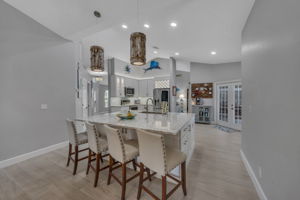 Breakfast Bar - Kitchen