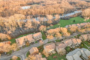 Shadowbend Dr-059