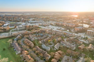 Shadowbend Dr-061
