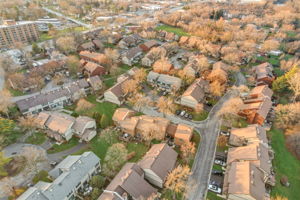 Shadowbend Dr-057