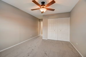 Shadowbend Dr-028