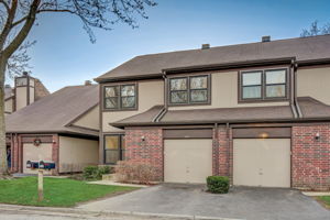 Shadowbend Dr-001