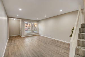 Shadowbend Dr-008