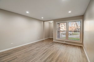 Shadowbend Dr-007