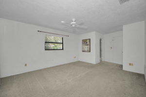 Primary Bedroom1a