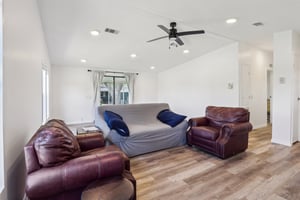 Pine Hill-3004-008.jpg