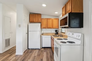 Pine Hill-3004-013.jpg