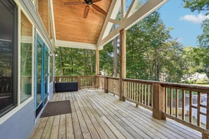 Saint Patrick St-S2410-063.jpg