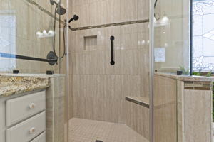  Photo 44