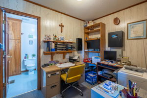  Photo 40