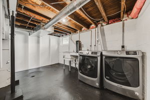  Photo 47